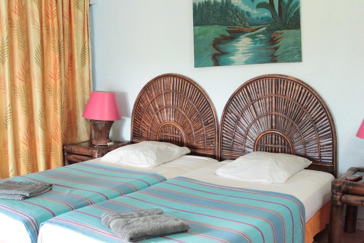 Coeur Caraibes Hotel Deshaies Exterior foto